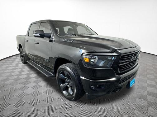 Diamond Black Crystal Pearlcoat 2019 RAM 1500 Big Horn
