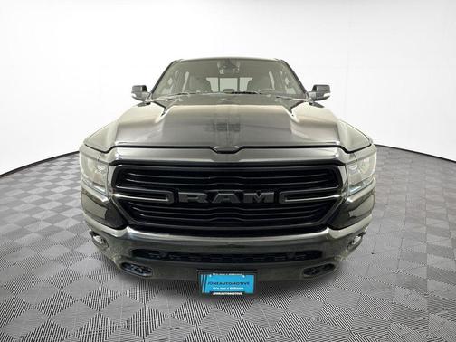Diamond Black Crystal Pearlcoat 2019 RAM 1500 Big Horn