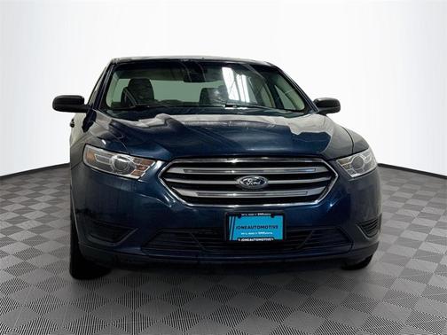 2017 Ford Taurus SE