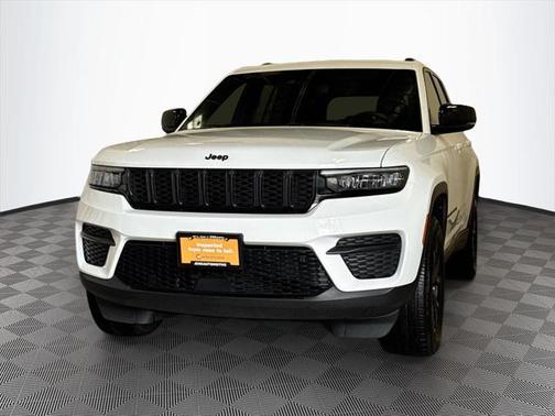 2024 Jeep Grand Cherokee Altitude