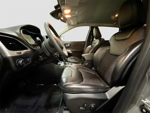 2022 Jeep Cherokee X 4x4