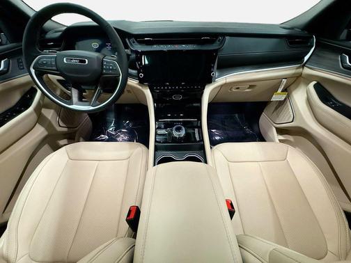 Velvet Red Pearlcoat 2026 Jeep Grand Cherokee L Limited