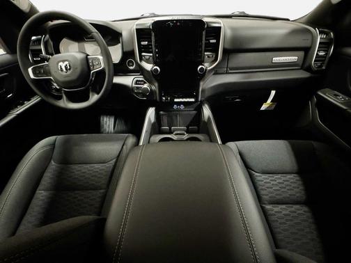 Bright White Clearcoat 2026 RAM 1500 Big Horn/Lone Star