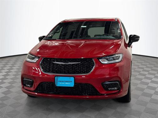 2026 Chrysler Pacifica L