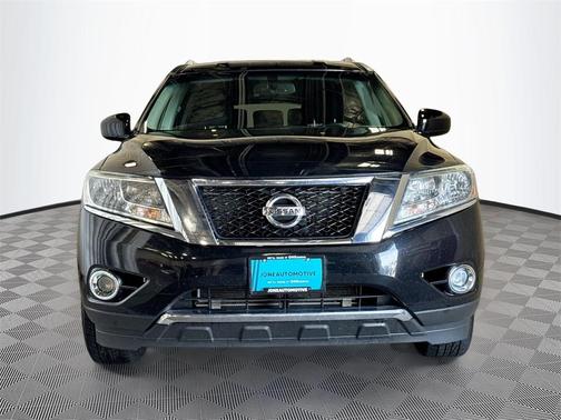 2016 Nissan Pathfinder SV