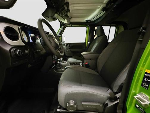 2026 Jeep Gladiator Willys 4x4