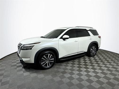 2022 Nissan Pathfinder Platinum 4WD
