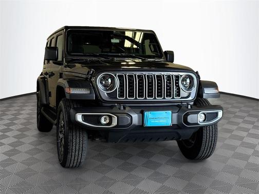2025 Jeep Wrangler 4-Door Sahara 4x4