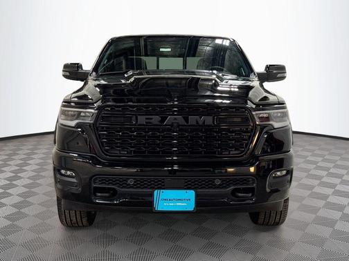 Diamond Black Crystal Pearlcoat 2026 RAM 1500 Limited