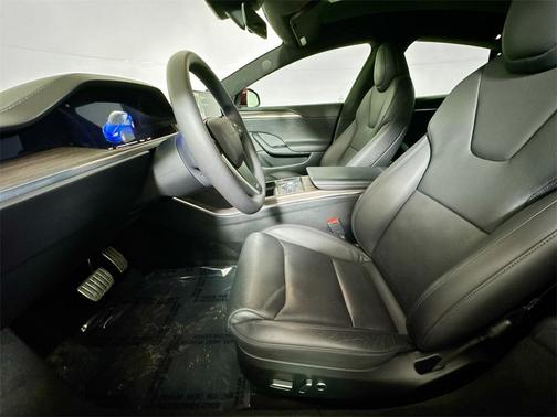 2022 Tesla Model S Base