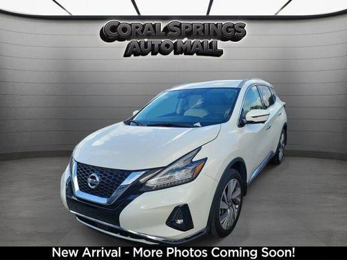 White 2020 Nissan Murano SL