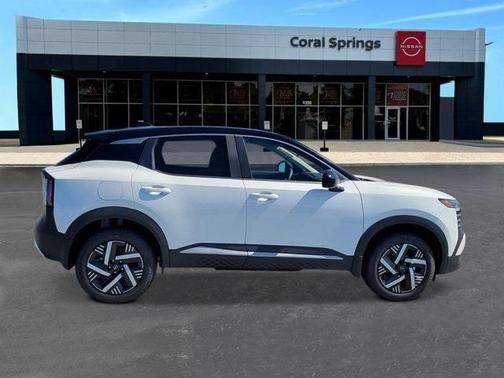 2025 Nissan Kicks SV