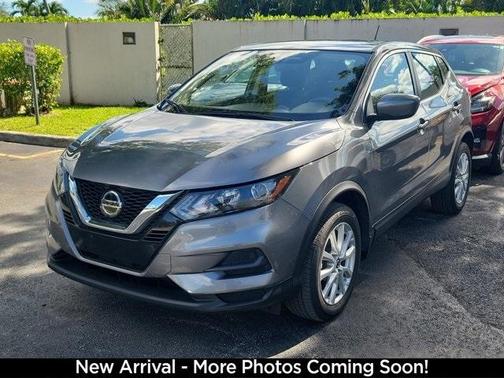 2022 Nissan Rogue Sport S