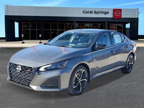 2025 Nissan Altima SR