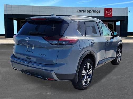 2025 Nissan Rogue SL