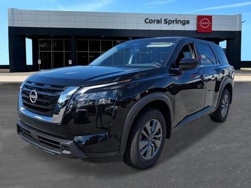 2025 Nissan Pathfinder S