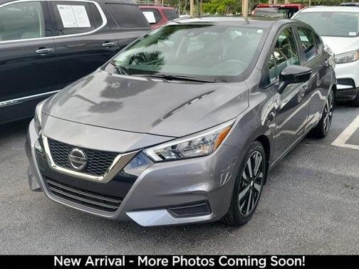 2022 Nissan Versa 1.6 SR