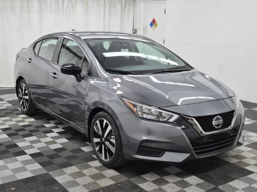 2022 Nissan Versa 1.6 SR