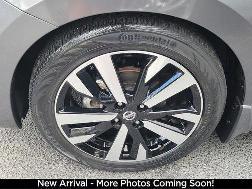 2022 Nissan Versa 1.6 SR