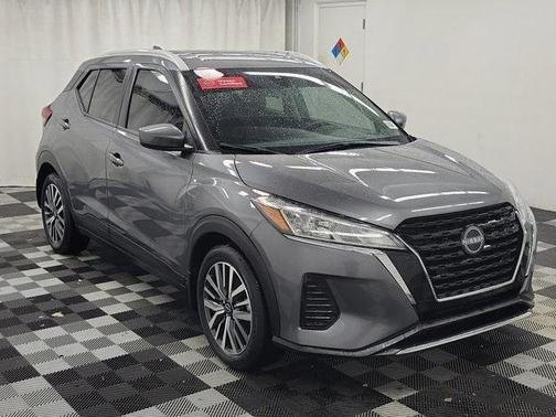 2023 Nissan Kicks SV