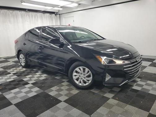2020 Hyundai ELANTRA SE