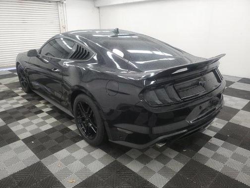 2022 Ford Mustang EcoBoost