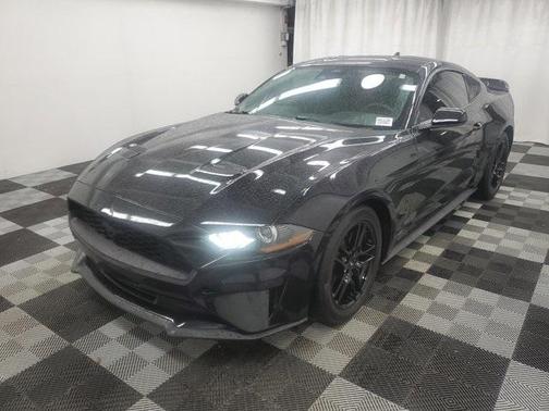 2022 Ford Mustang EcoBoost