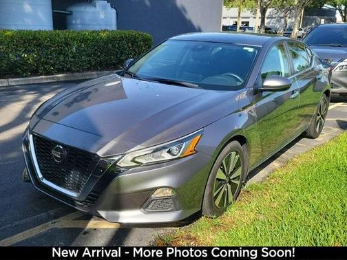 2021 Nissan Altima 2.5 SV