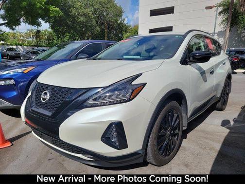 White 2024 Nissan Murano SV