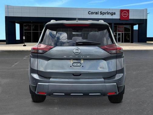 2025 Nissan Rogue SL