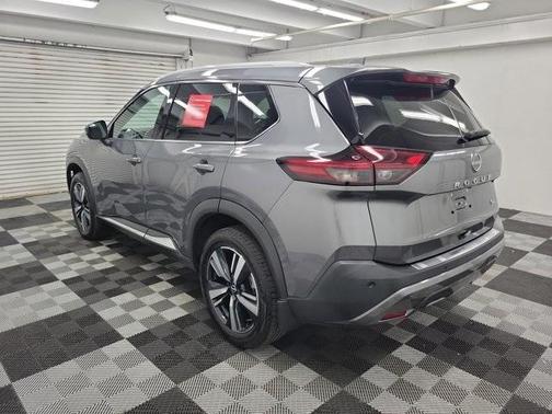 2022 Nissan Rogue SL