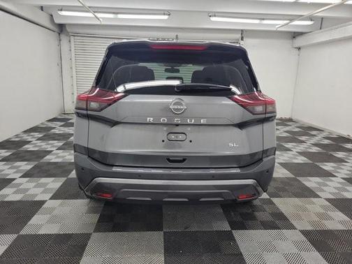 2022 Nissan Rogue SL