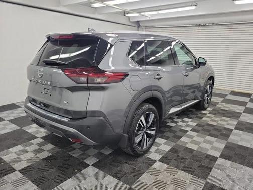 2022 Nissan Rogue SL