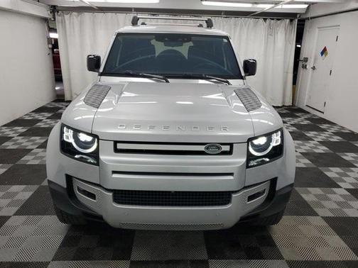 2020 Land Rover Defender 110 SE
