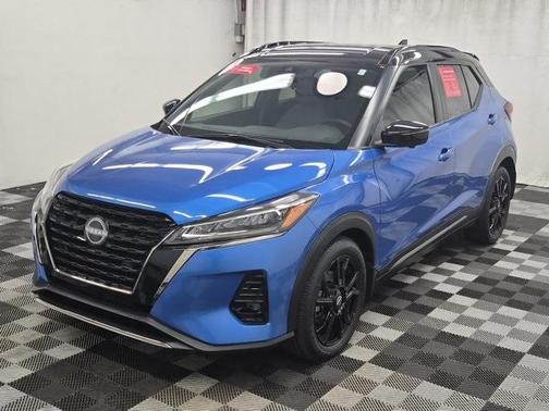 2022 Nissan Kicks SR