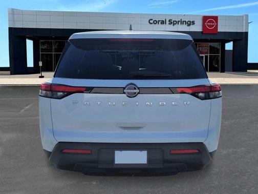 2025 Nissan Pathfinder S