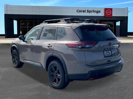 2025 Nissan Rogue Rock Creek