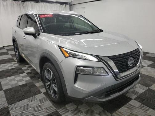 2022 Nissan Rogue SL