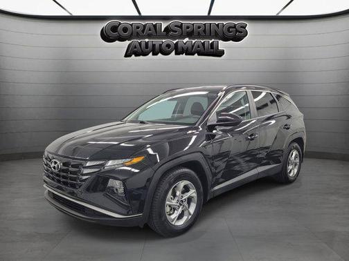 Black Pearl 2024 Hyundai TUCSON SEL