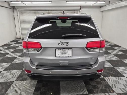 2018 Jeep Grand Cherokee Laredo E