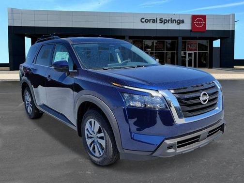 2025 Nissan Pathfinder SV