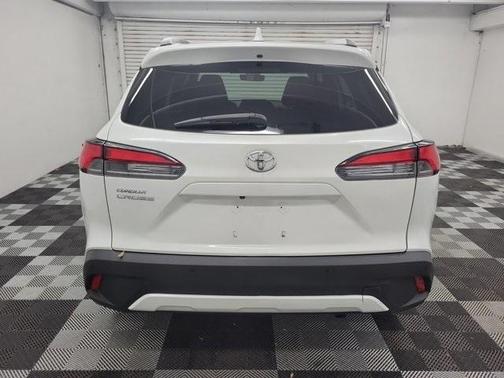 2022 Toyota Corolla Cross XLE