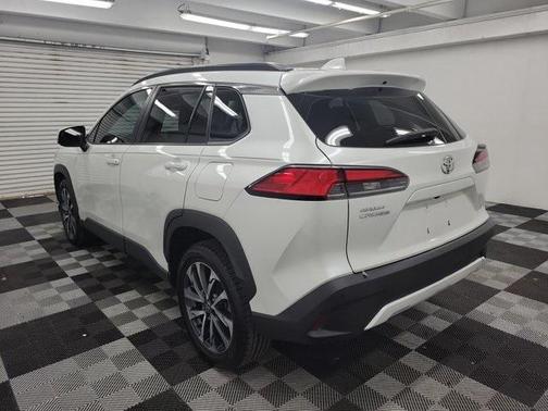 2022 Toyota Corolla Cross XLE