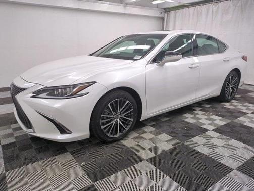 2022 Lexus ES 350 Base