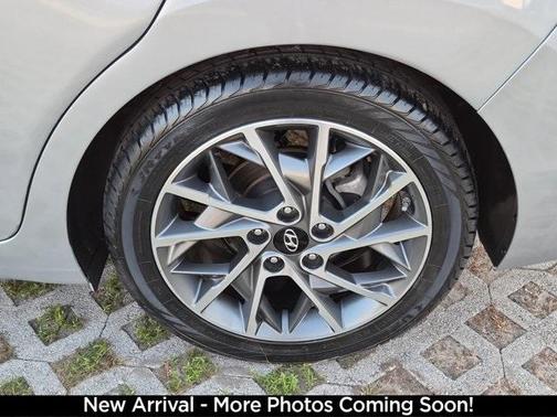 2020 Hyundai ELANTRA Limited