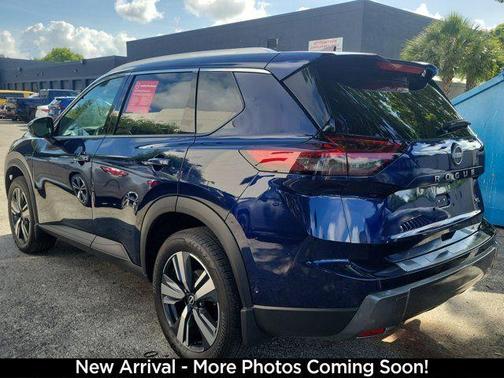 Deep Ocean Blue 2025 Nissan Rogue SL