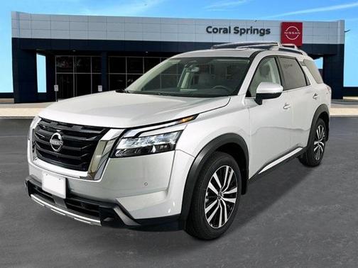 2025 Nissan Pathfinder Platinum