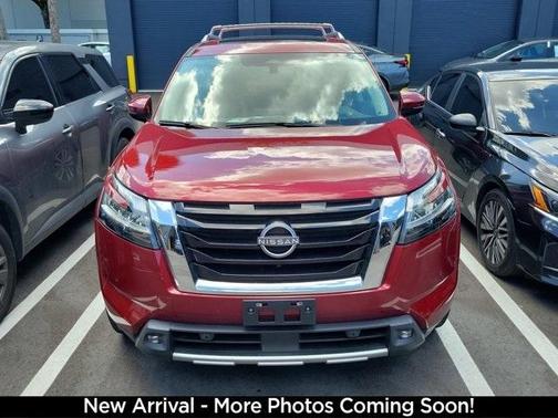 2022 Nissan Pathfinder Platinum