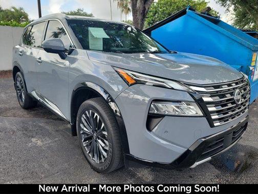 Boulder Gray Metallic 2024 Nissan Rogue Platinum