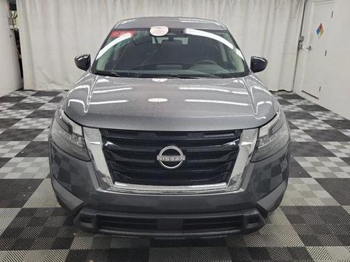 2024 Nissan Pathfinder S